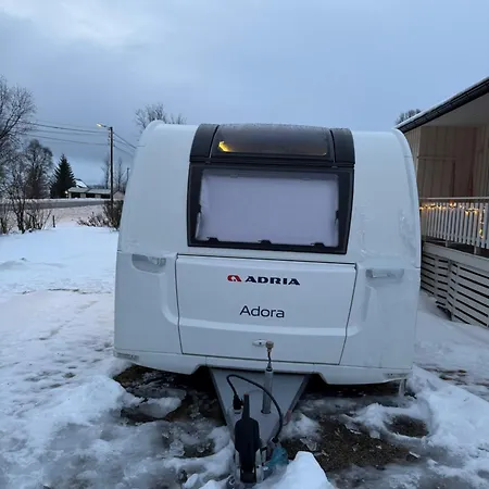 Idyllisk Soveplass I Campingvogn Pa Kvaloya Kamp alanı Tromsø